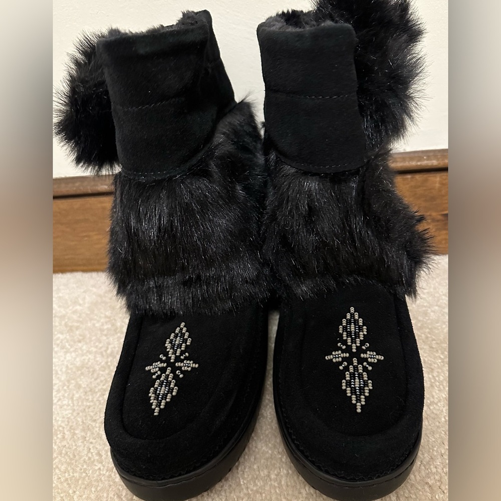 Manitobah Moccasin fur boots (Mukluks)